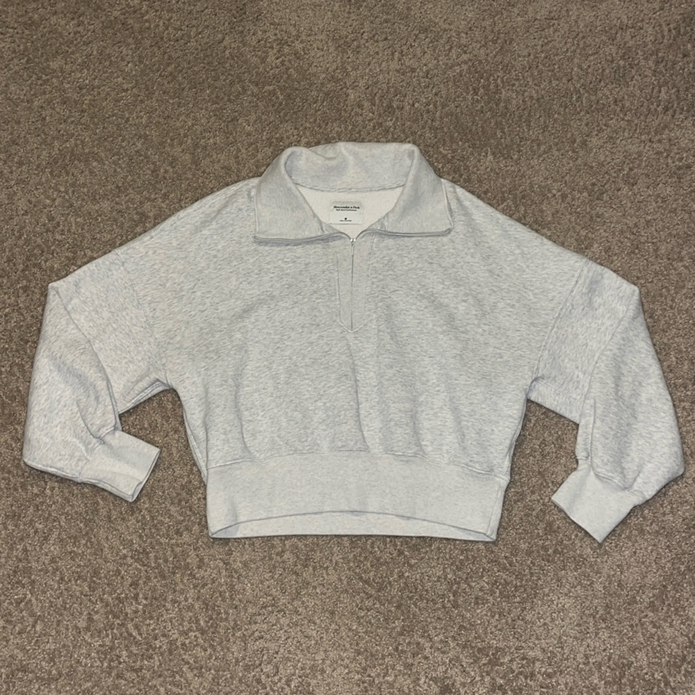 Abercrombie & Fitch Gray Sweatshirt